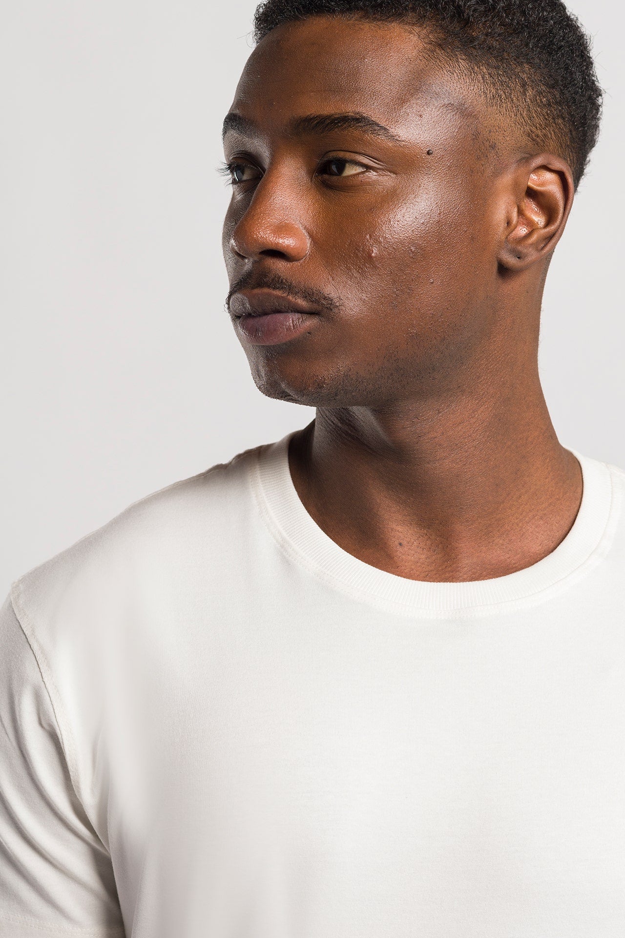 Camiseta Masculina Classic - Off White